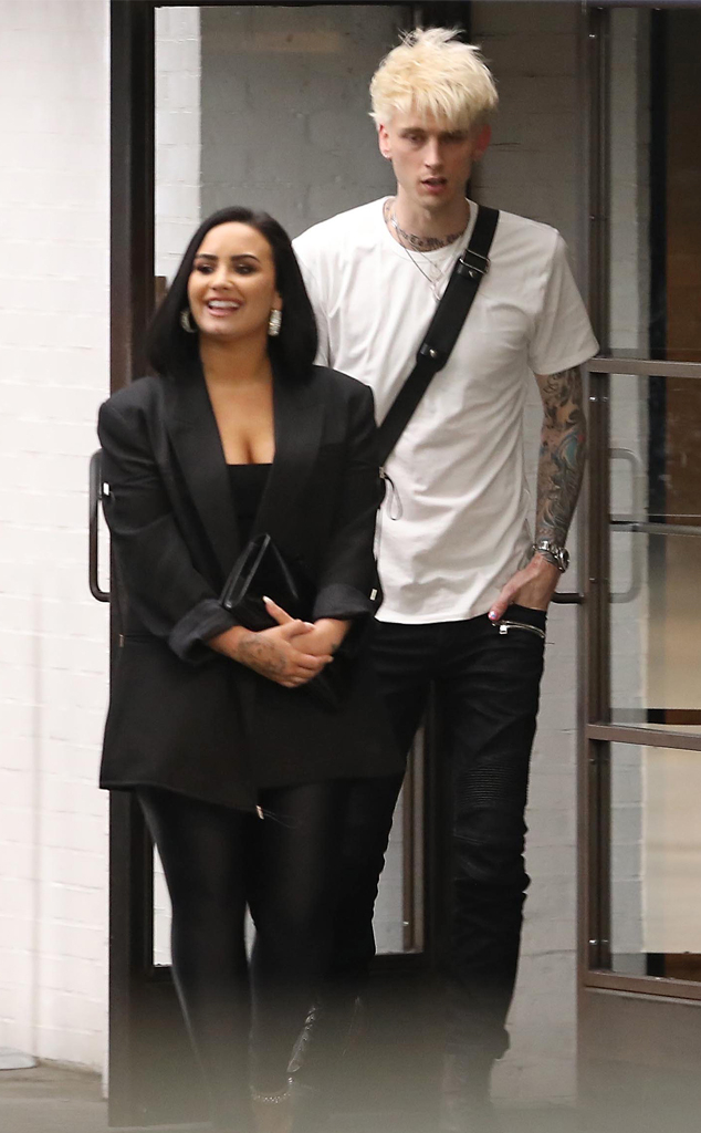 All The Details On Demi Lovato S Night Out With Machine Gun Kelly E Online